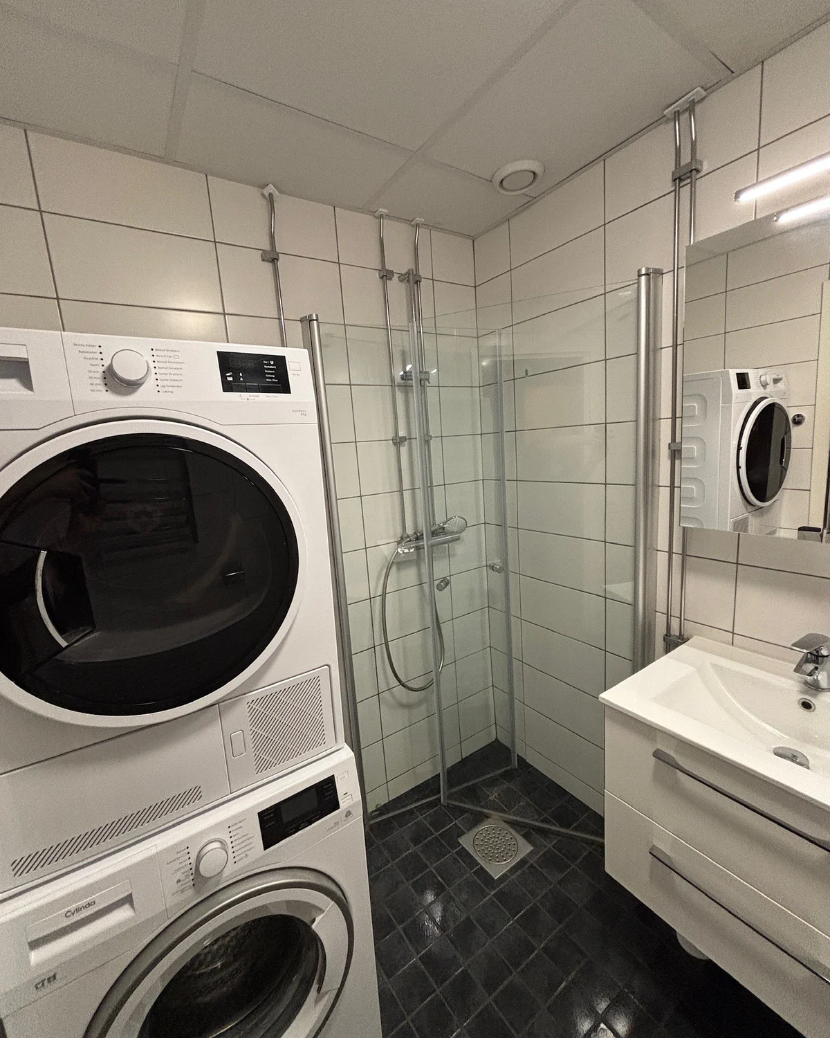 Badrum efter hemstädning i Solna